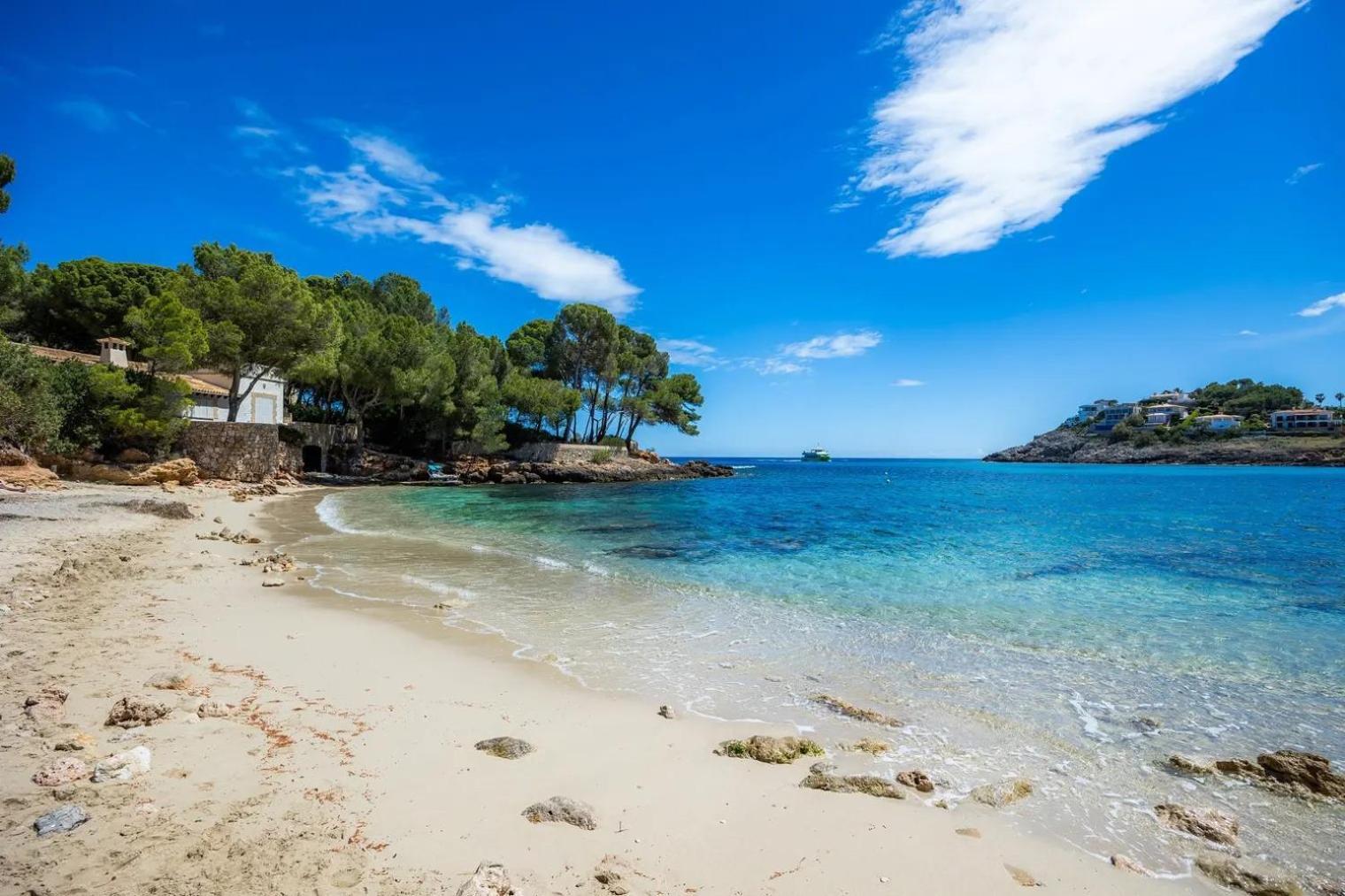 Casa Aladern On The Beach Mhm Font de sa Cala Eksteriør billede